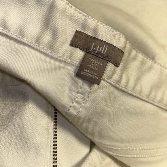 J.Jill white stretch bermuda jean shorts size 14P petite - Picture 3 of 3